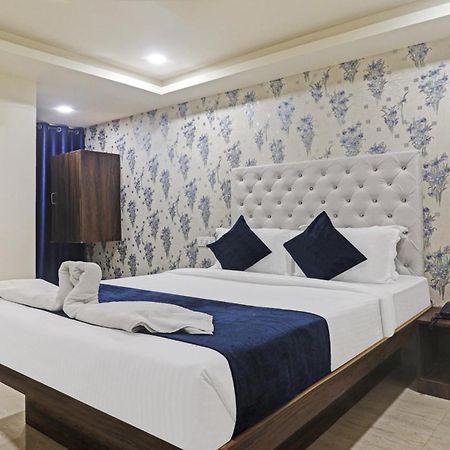 Hotel Bright Airport Zone Shamshabad Bagian luar foto