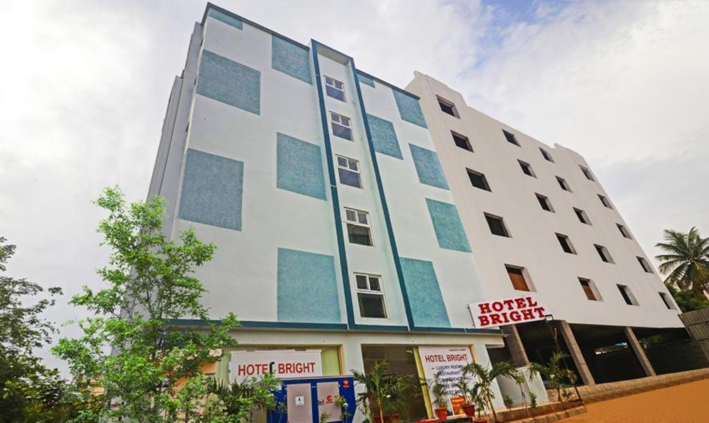 Hotel Bright Airport Zone Shamshabad Bagian luar foto
