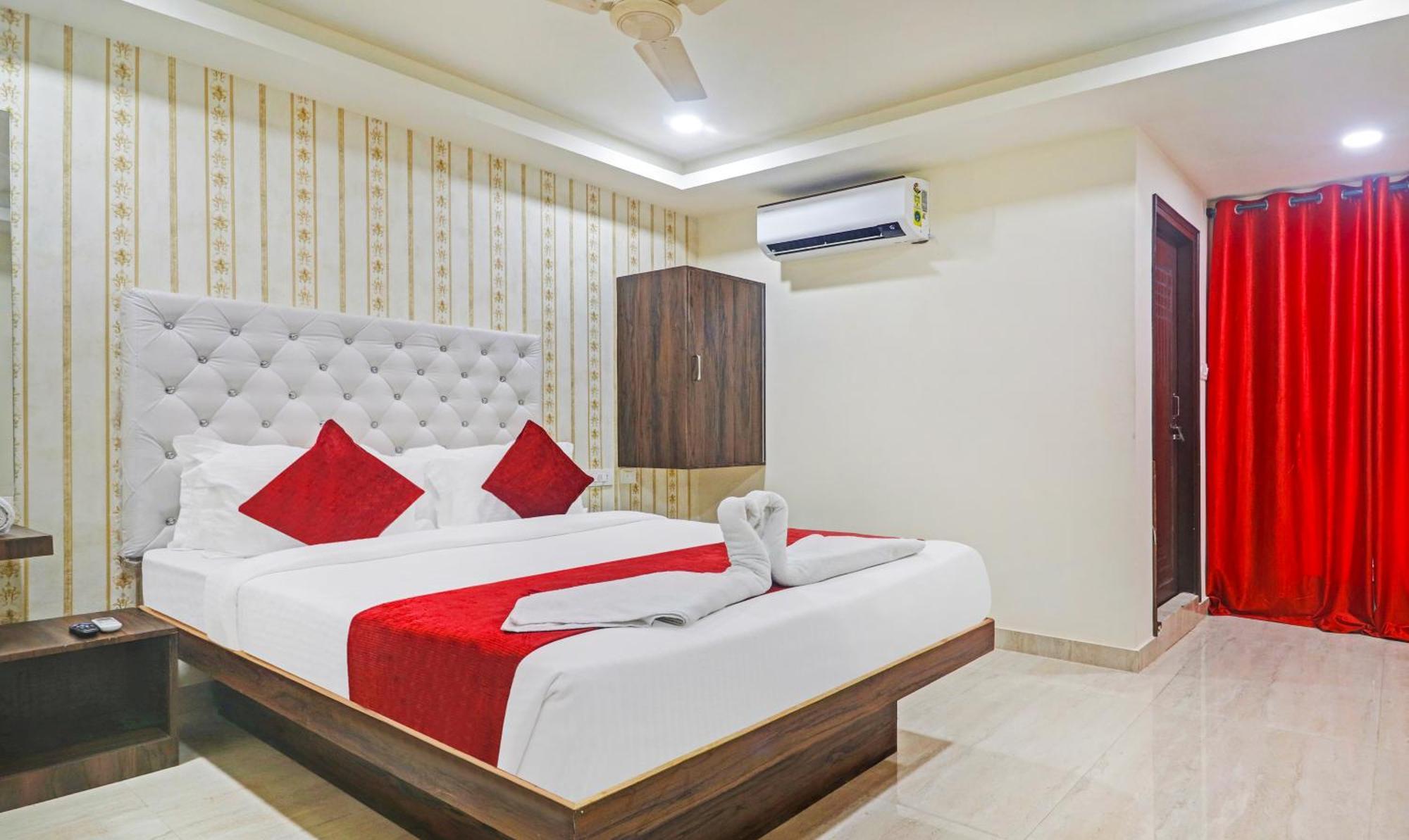 Hotel Bright Airport Zone Shamshabad Bagian luar foto